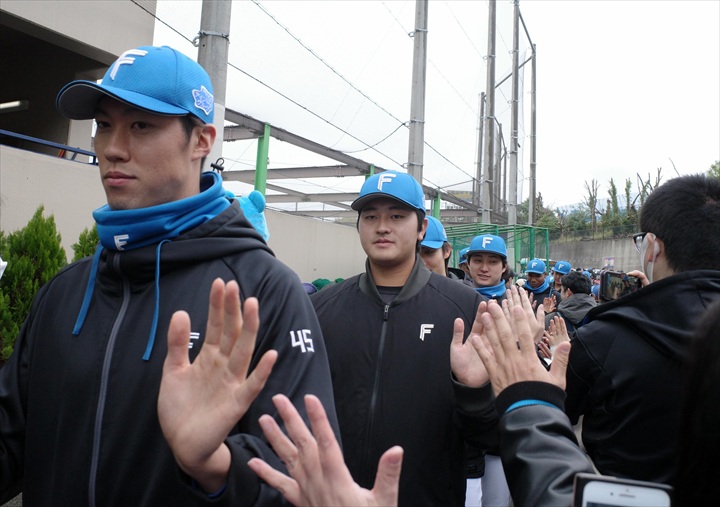 ���˂̃n���t�@��