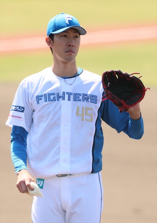 4��3���@�t�@�[�����[�O�@���n��vs�n���e�@1���@�����J�i���˂̃n���t�@���j