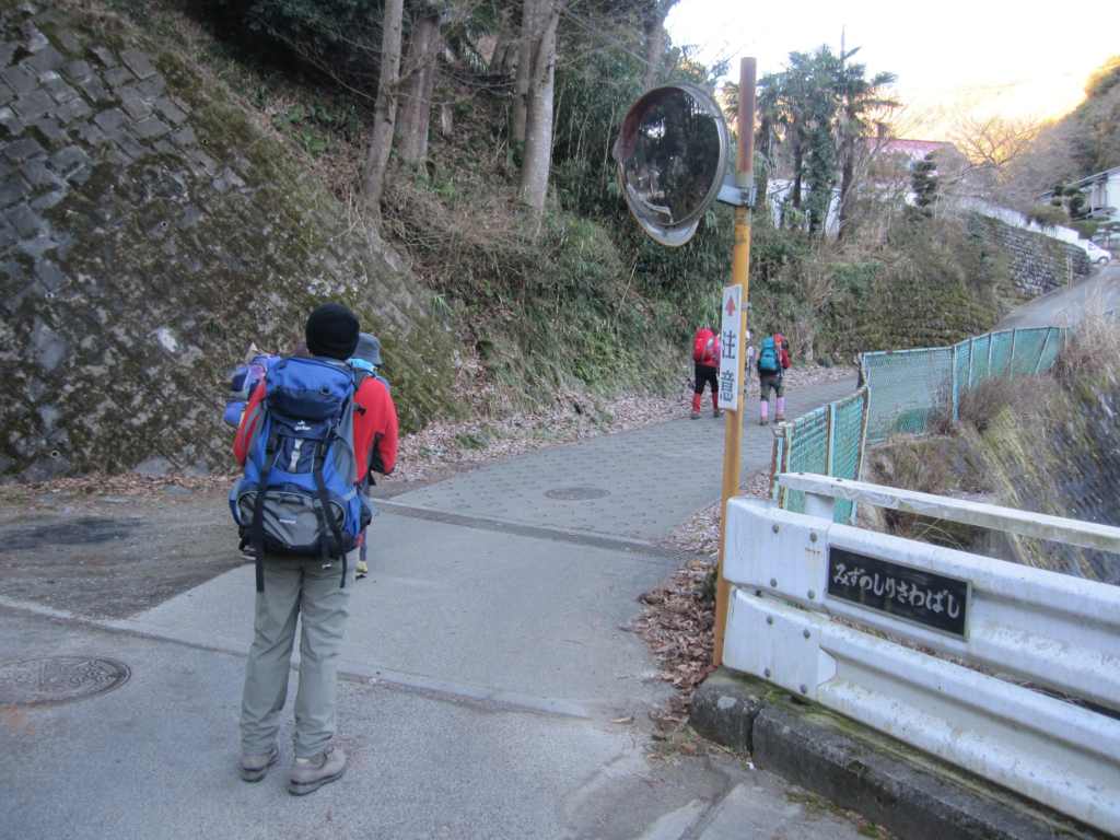 �m�d�s�R�x��h�g�`�k�t�h