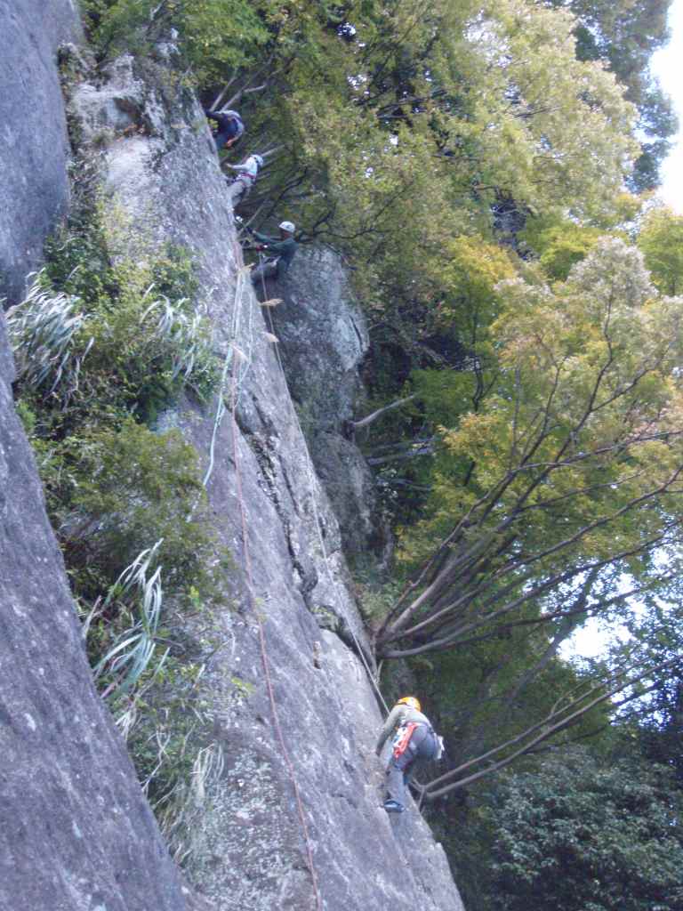 �m�d�s�R�x��h�g�`�k�t�h