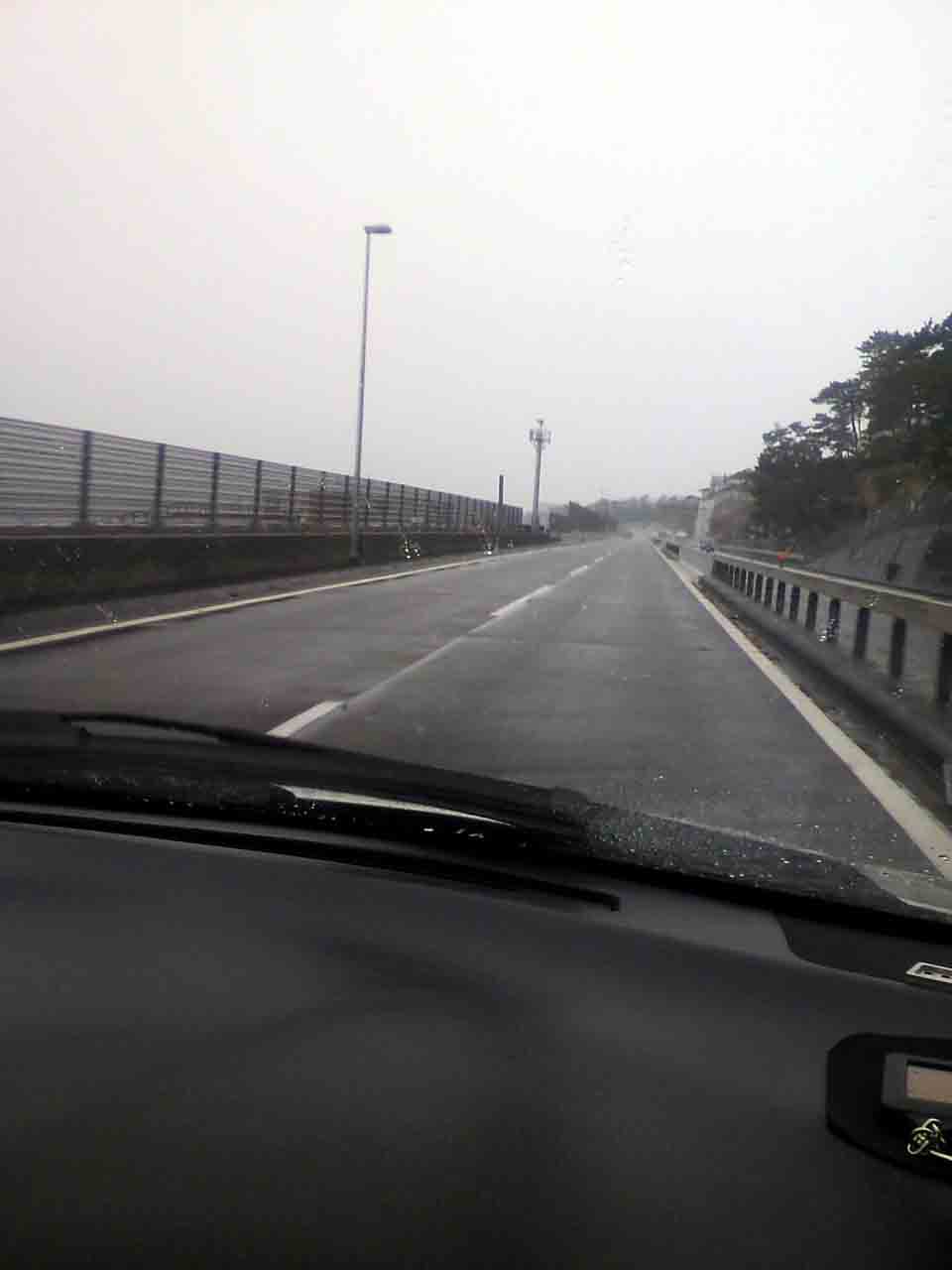 ���̍��̖l�́E�E�E�E�E������������́H