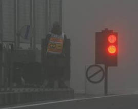 ���̍��̖l�́E�E�E�E�E������������́H