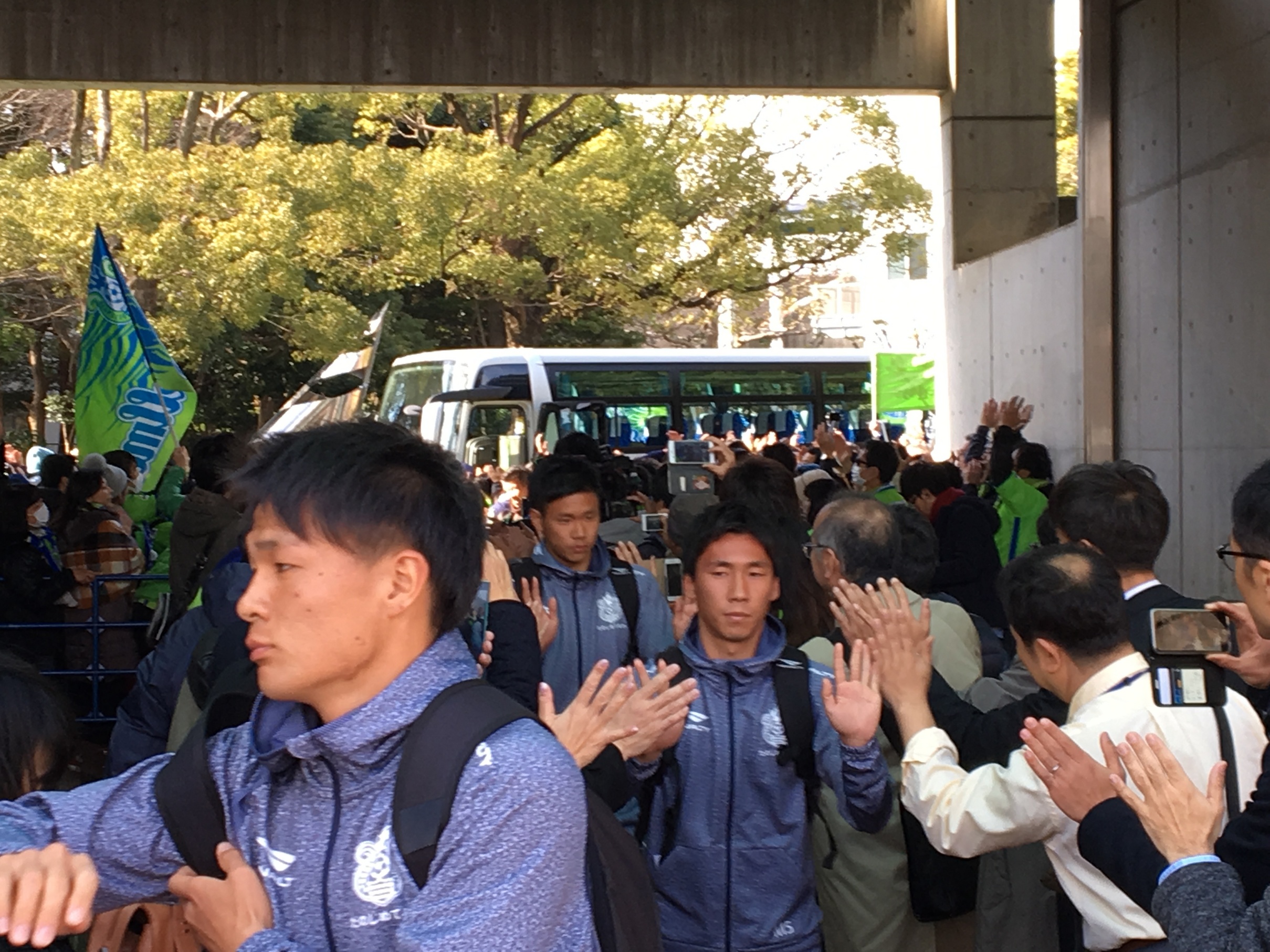 �f���I�f���I�x���}�[��