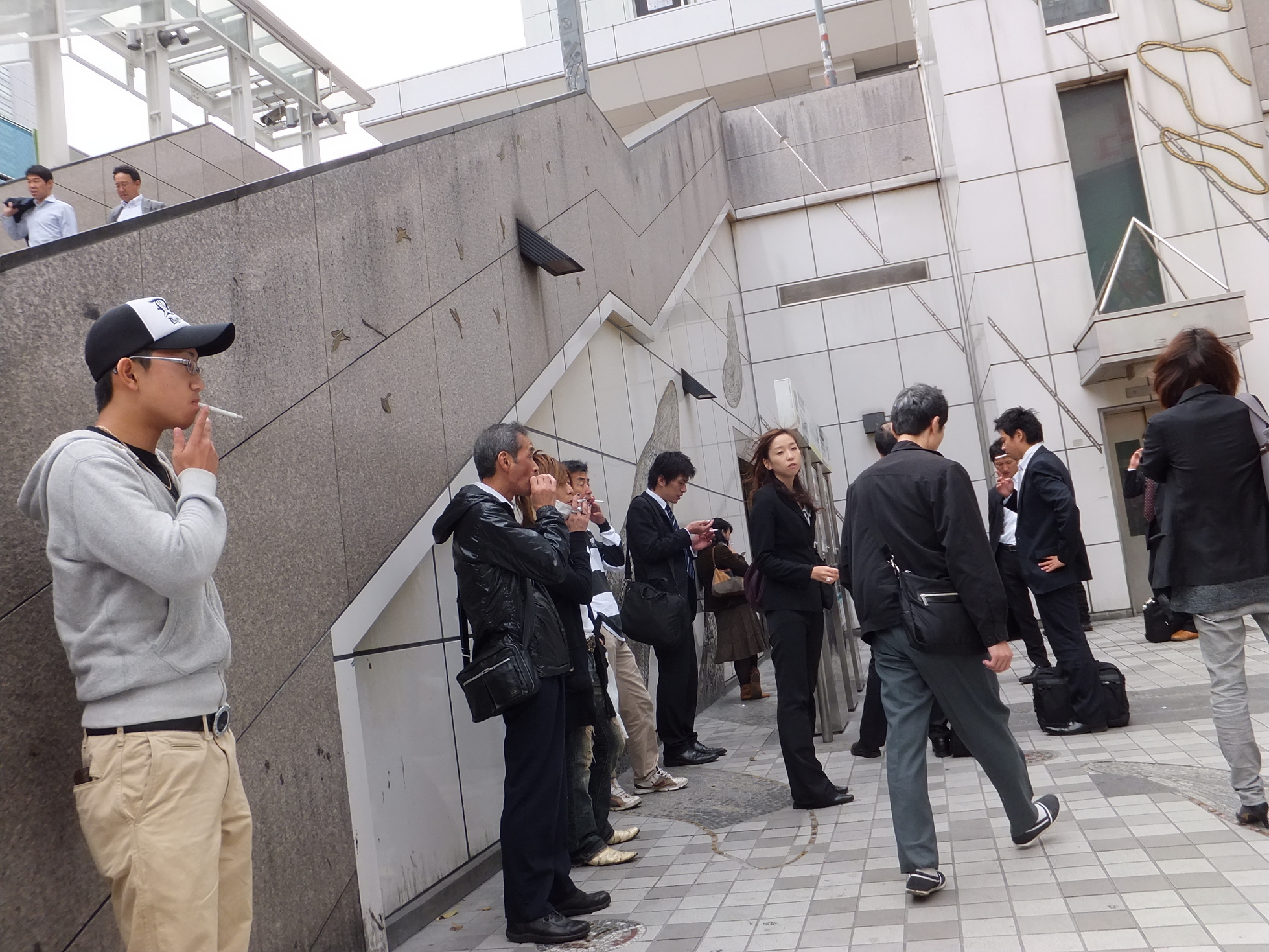 ���@��g�L���C���[��BOX]�@���@[�j�Ə��̕��i]�@�i�Z�ҏ����W�j