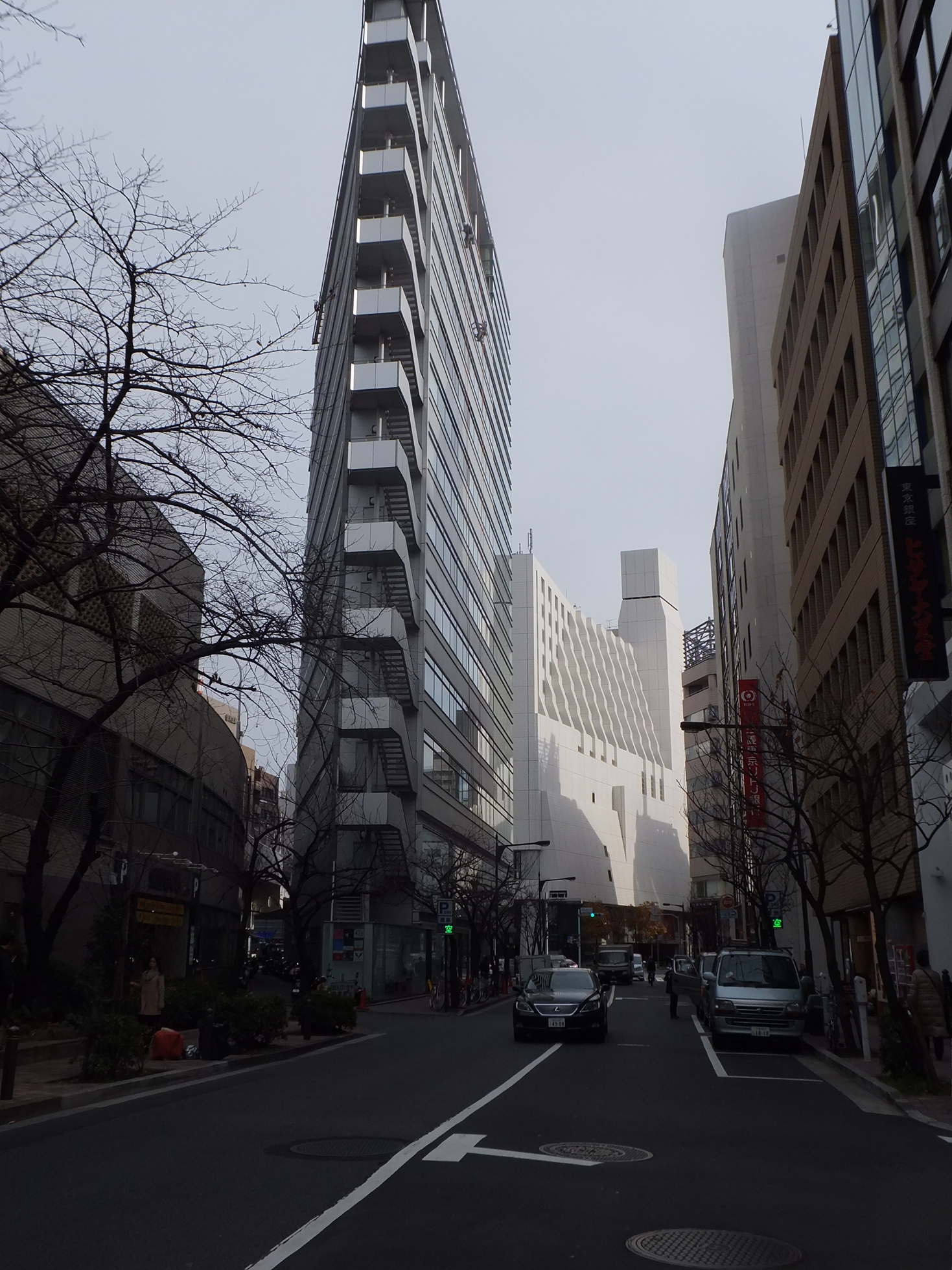 ���@��g�L���C���[��BOX]�@���@[�j�Ə��̕��i]�@�i�Z�ҏ����W�j