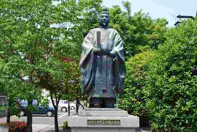 ���₶�̎