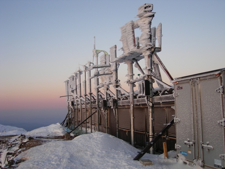 �J���L���u���O