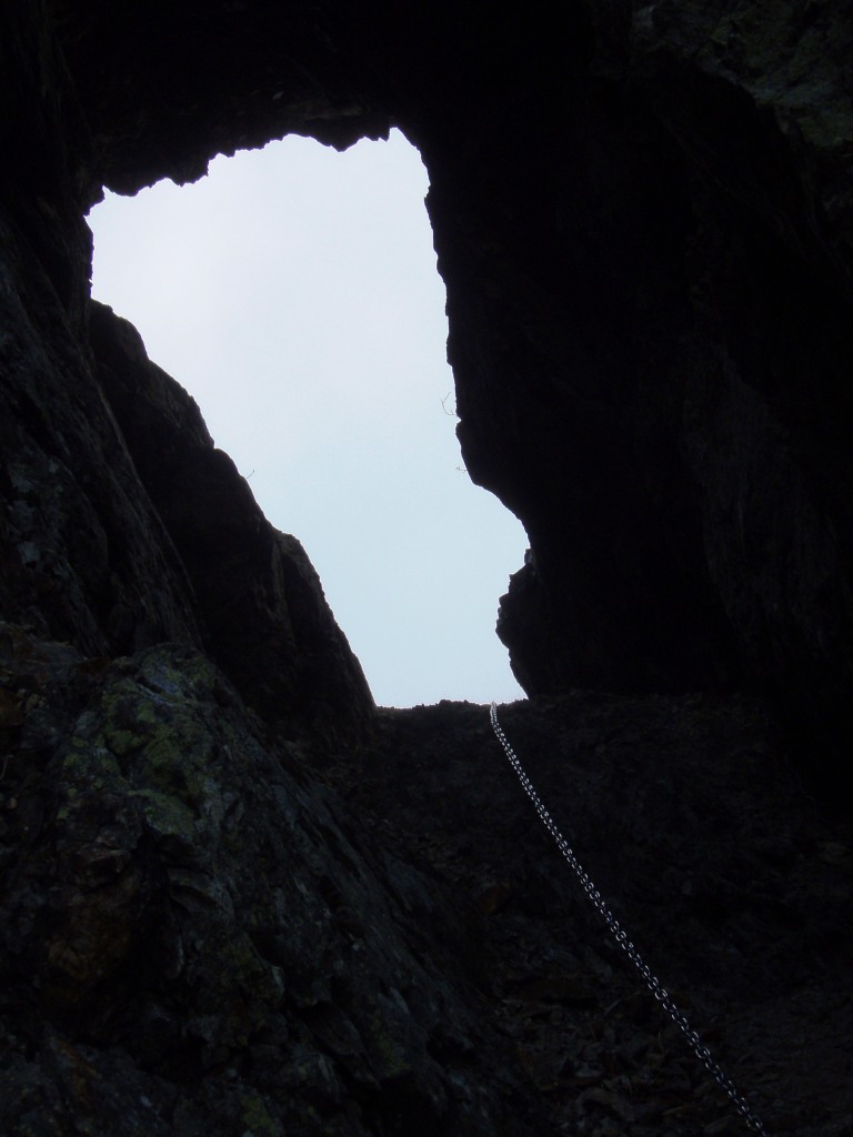 �����������̎R�����L�T