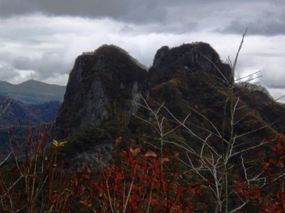 �����������̎R�����L�T