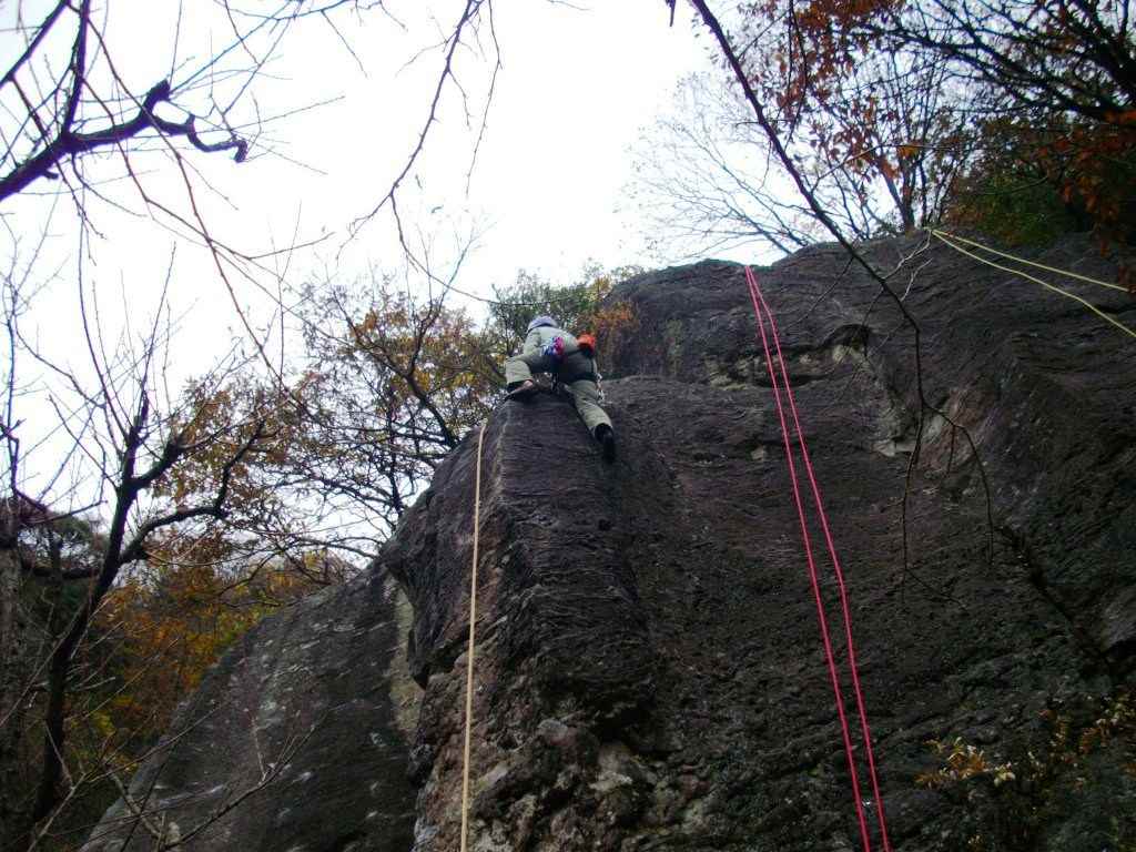 �����������̎R�����L�T