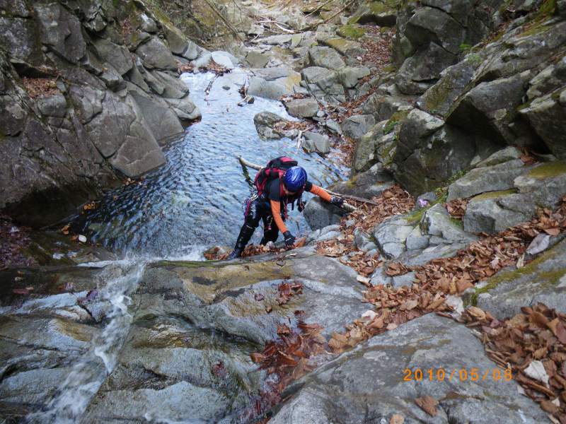 �����������̎R�����L�T