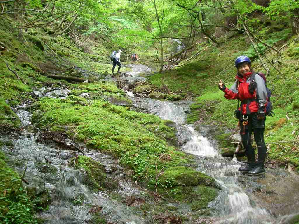 �����������̎R�����L�T