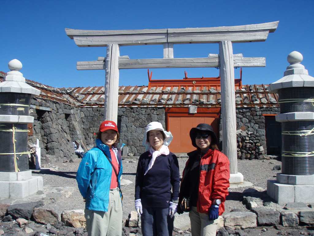 �����������̎R�����L�T