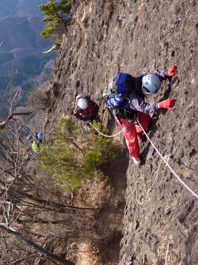 �����������̎R�����L�T