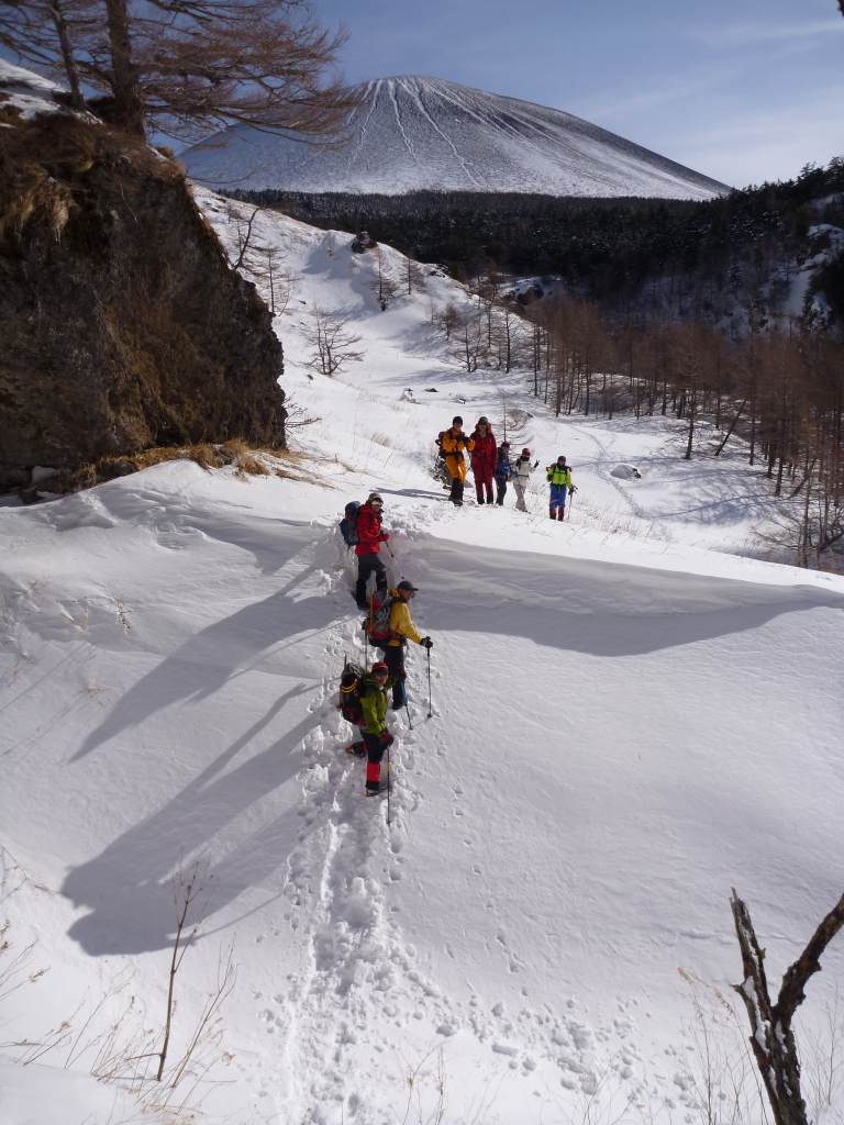 �����������̎R�����L�T