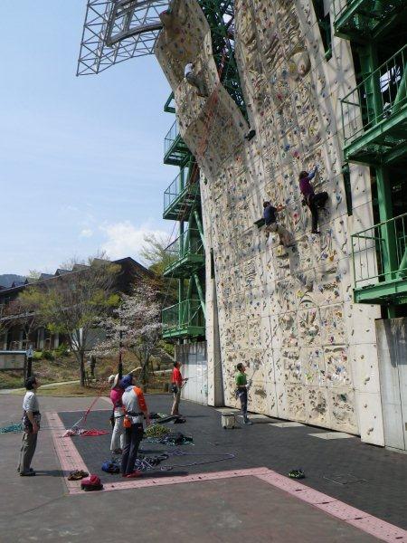 �����������̎R�����L�T