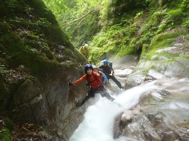 �����������̎R�����L�T