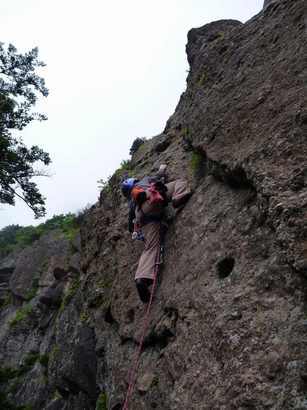 �����������̎R�����L�T