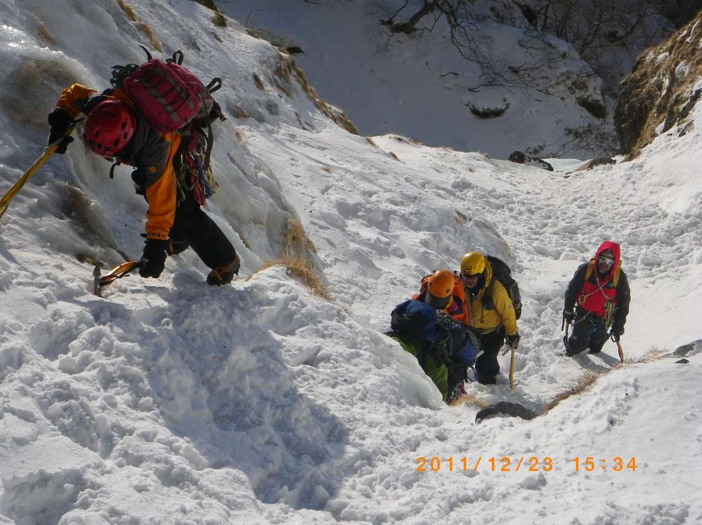 �����������̎R�����L�T