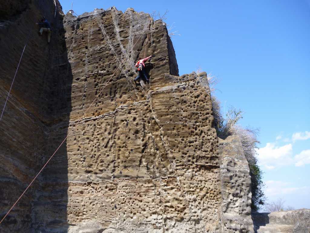 �����������̎R�����L�T