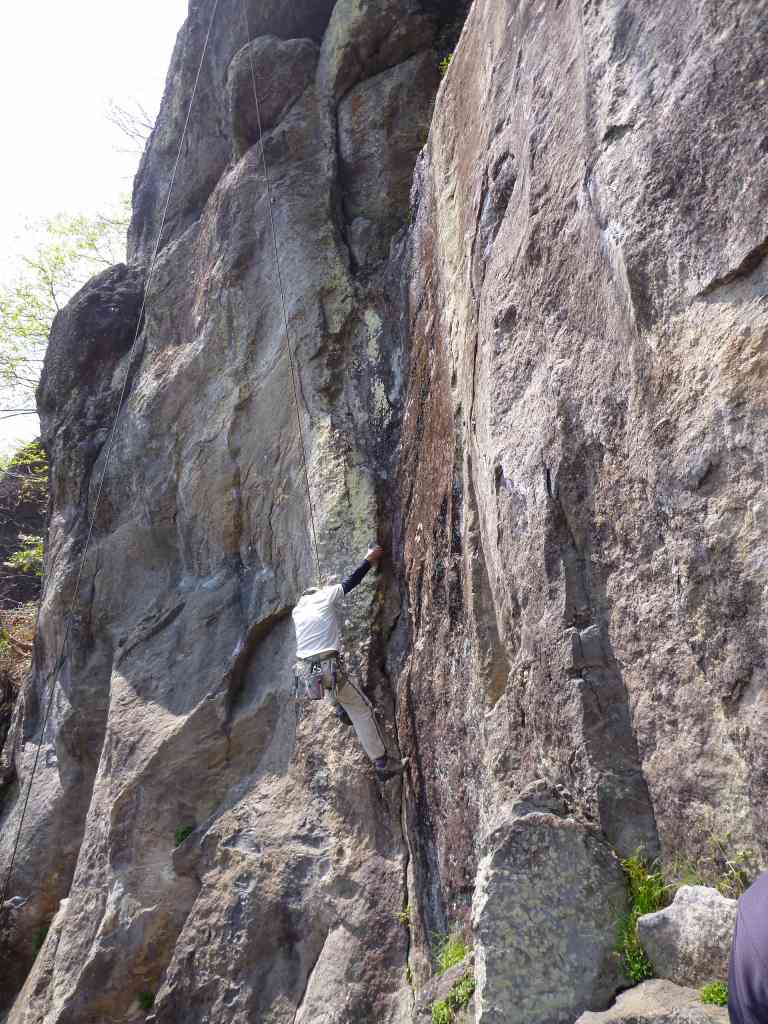 �����������̎R�����L�T