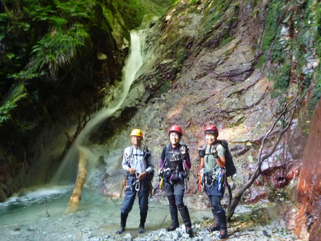 �����������̎R�����L�T