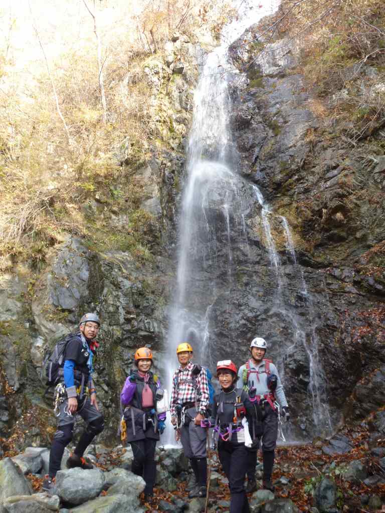 �����������̎R�����L�T