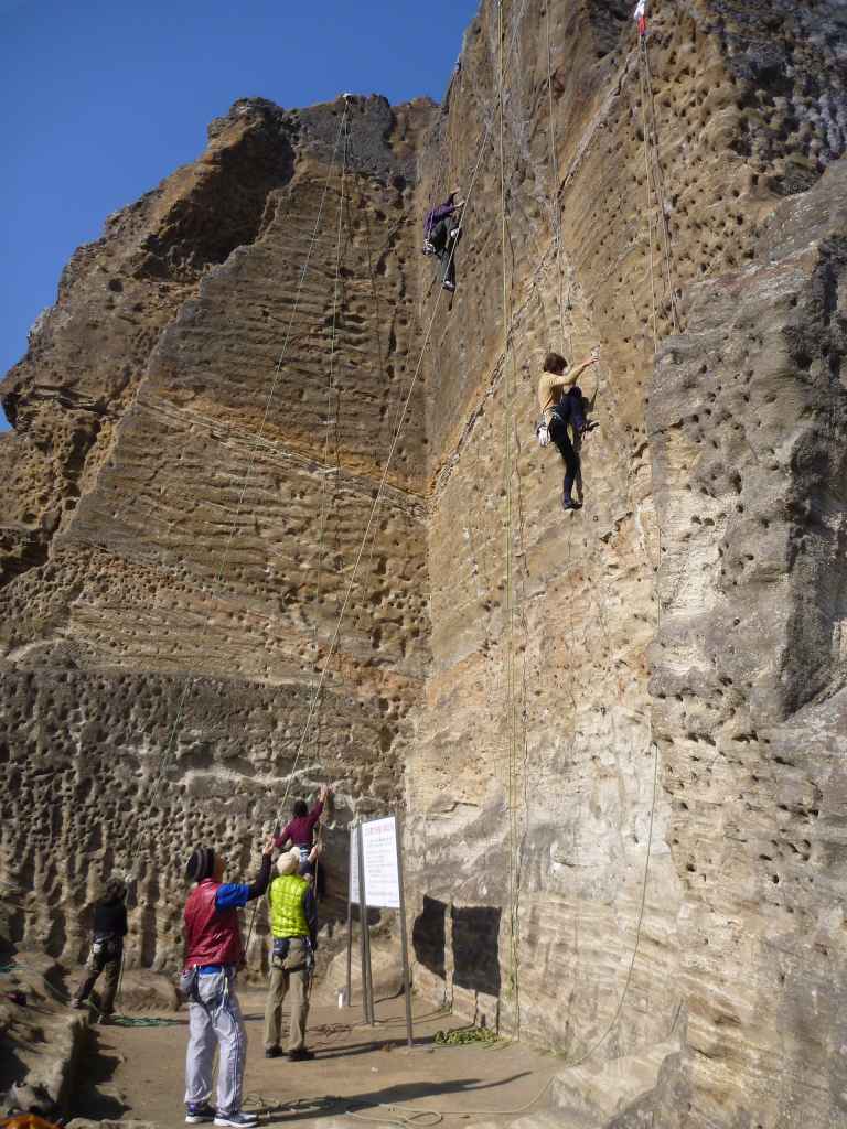 �����������̎R�����L�T