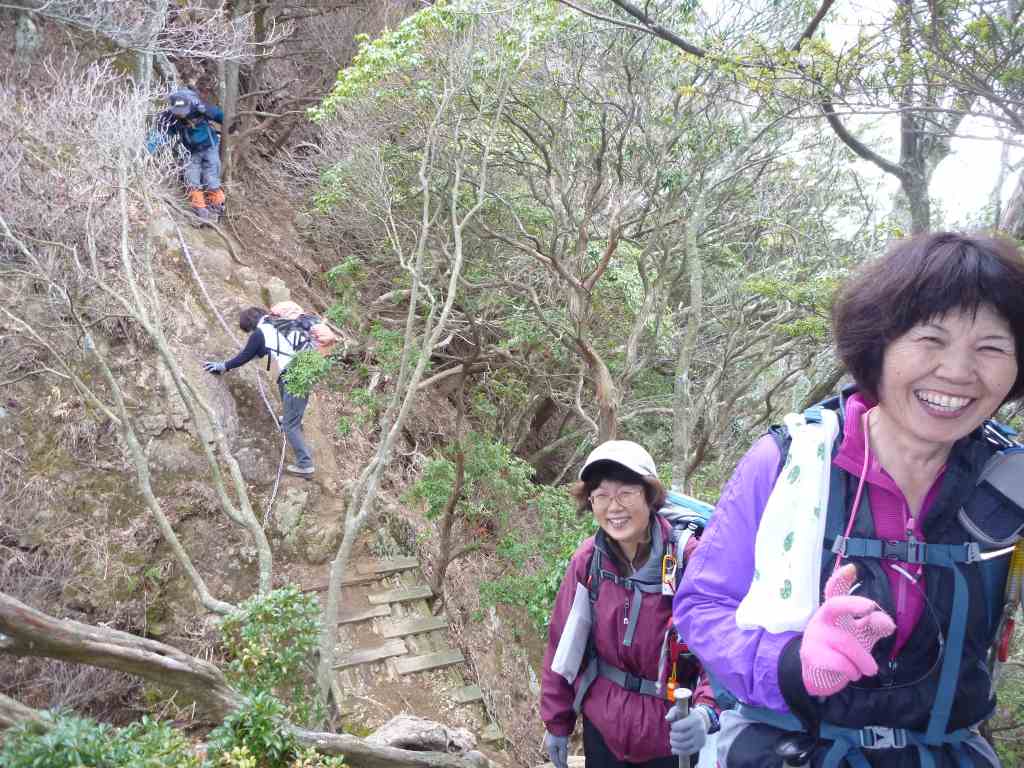 �����������̎R�����L�T