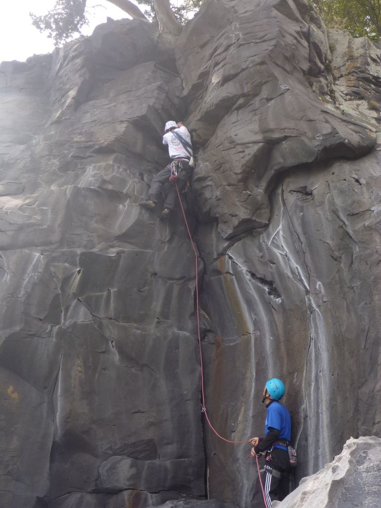 �����������̎R�����L�T