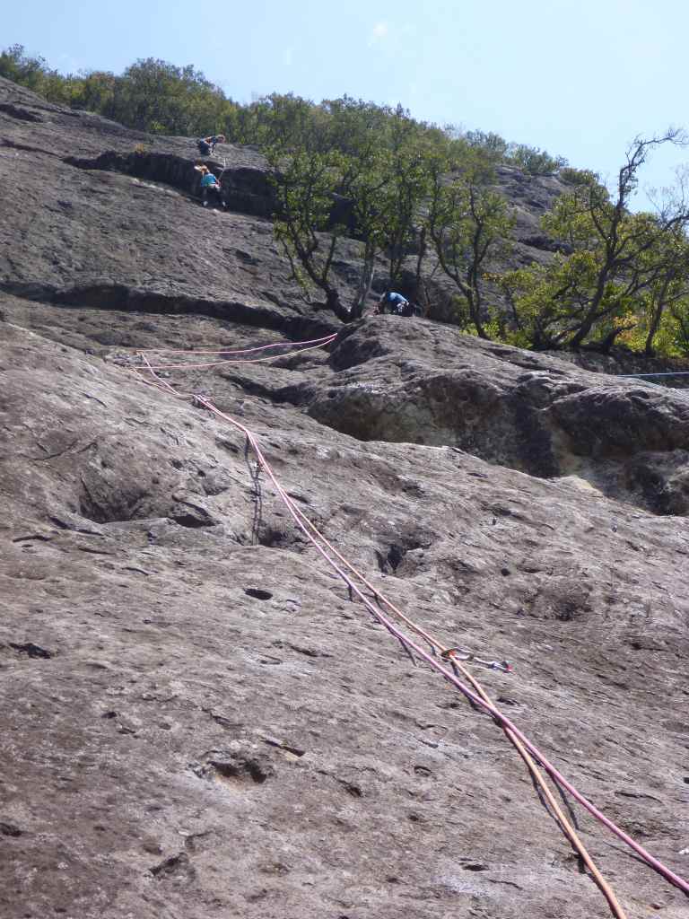 �����������̎R�����L�T