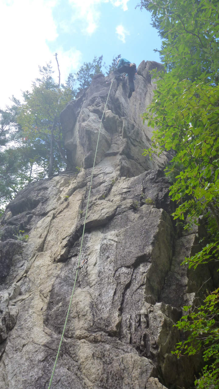 �����������̎R�����L�T