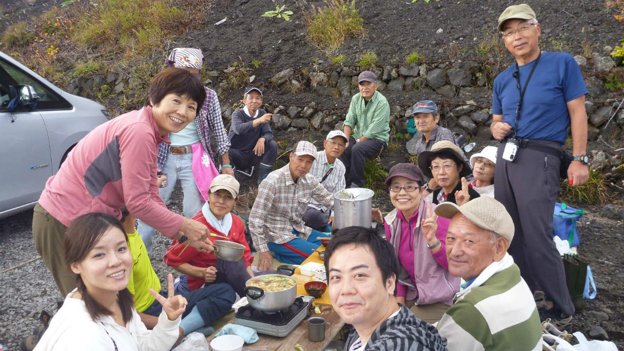 �����������̎R�����L�T