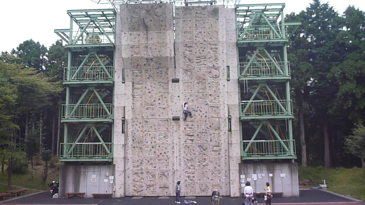 �����������̎R�����L�T