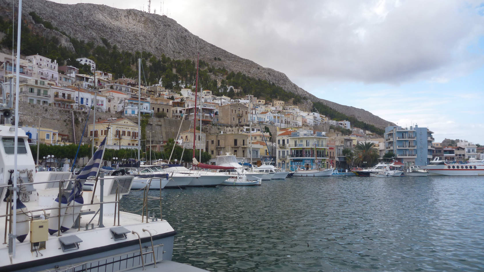 �����������̎R�����L�T