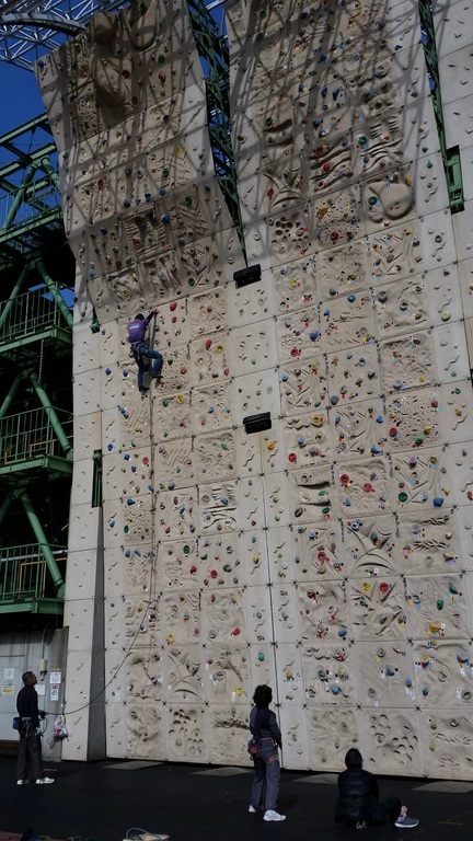 �����������̎R�����L�T