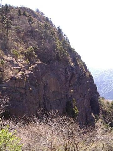 �����������̎R�����L�T