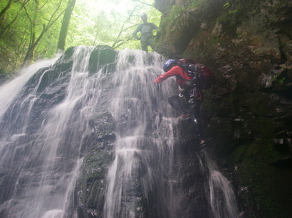 �����������̎R�����L�T