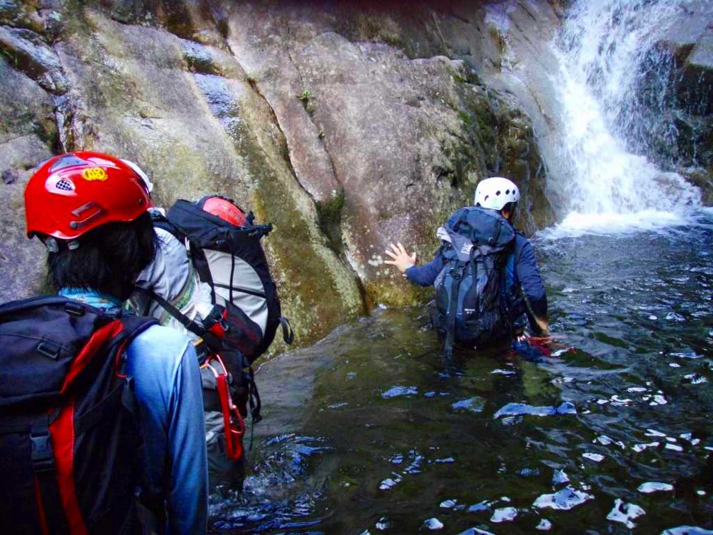 �����������̎R�����L�T