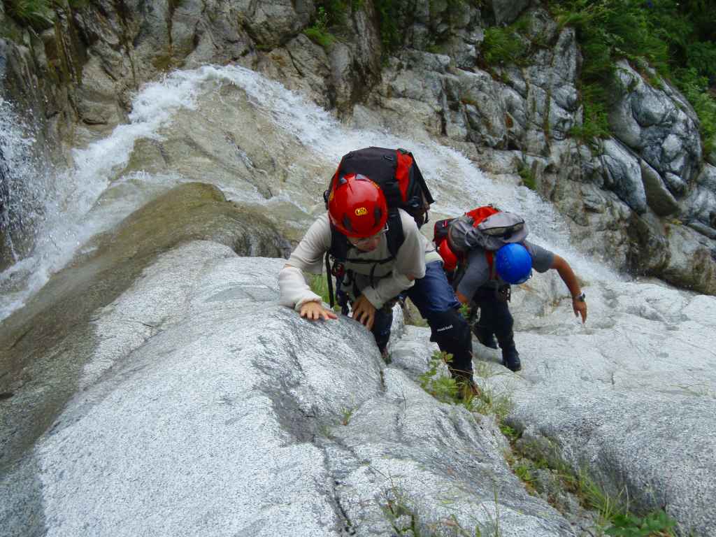 �����������̎R�����L�T