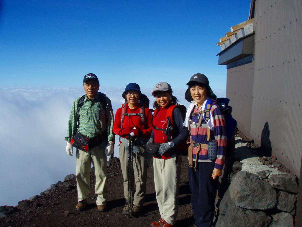 �����������̎R�����L�T