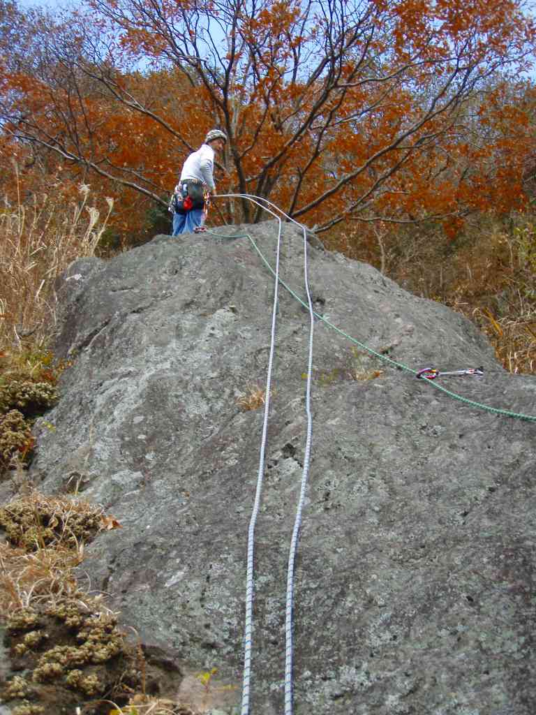 �����������̎R�����L�T