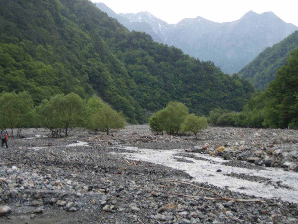 �����������̎R�����L�T