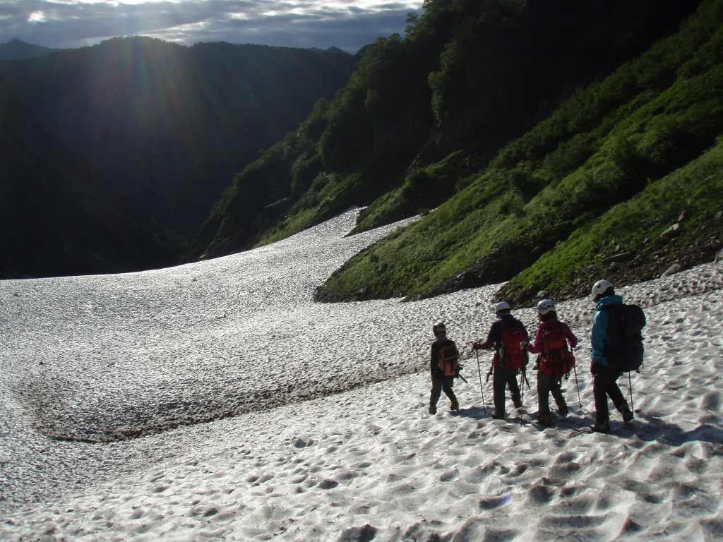 �����������̎R�����L�T