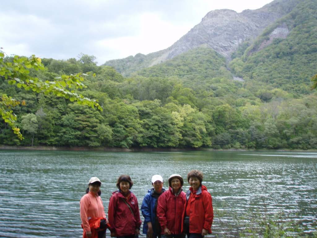 �����������̎R�����L�T