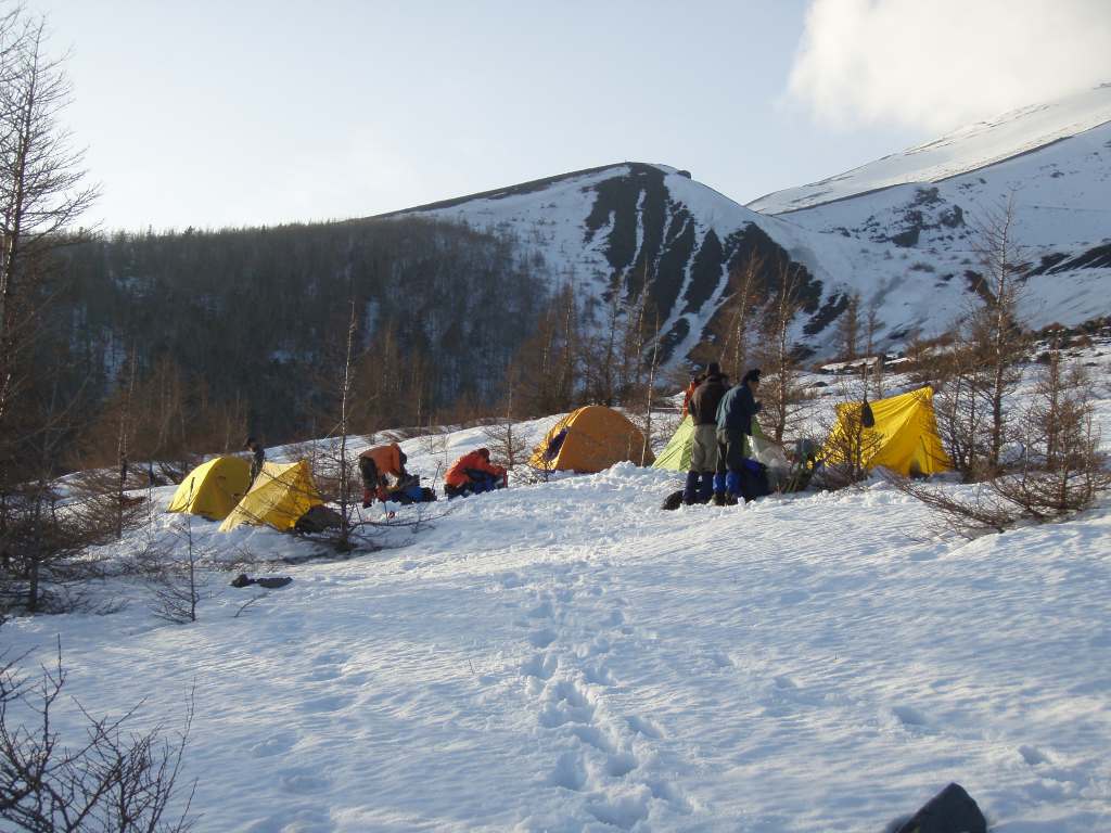 �����������̎R�����L�T