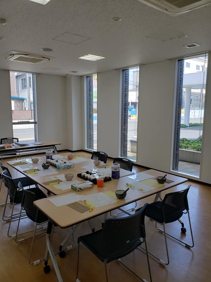 �����@������