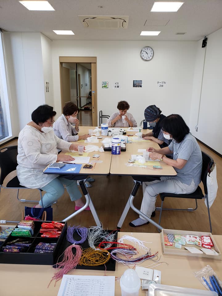 �����@������