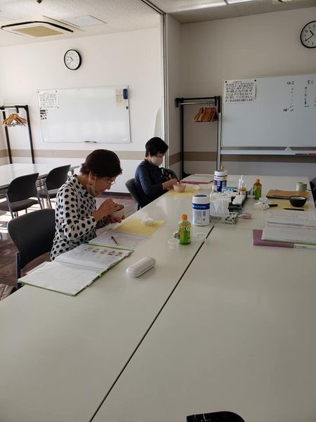 �����@������