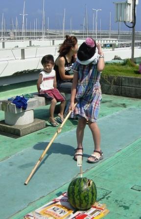   ���������L